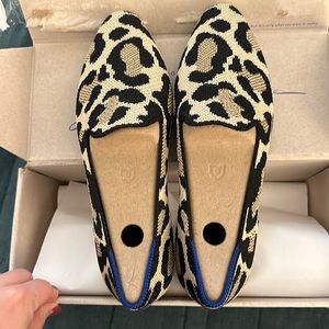 Rothy’s desert cat flats
